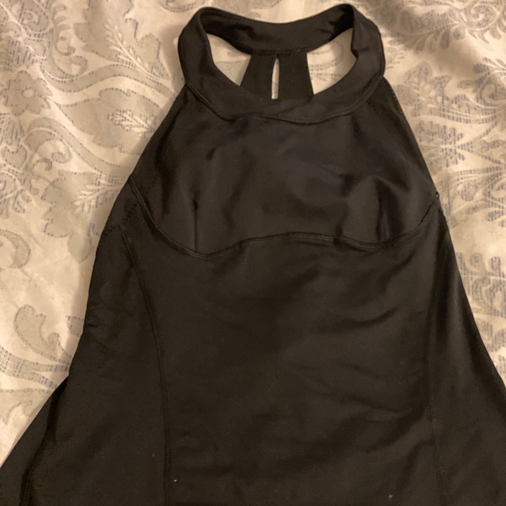 Lululemon black halter tank. Sz 6